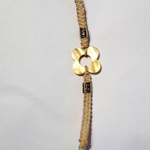 Mop floral bracelet
